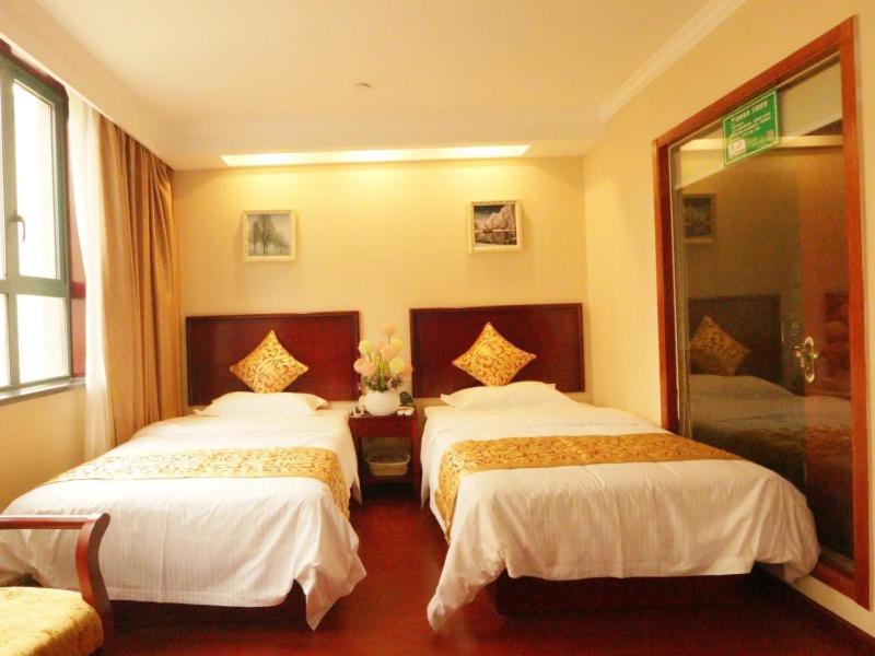 Greentree Inn Zhejiang Jiaxing West Zhongshan Road Vintage Car Building Express Hotel Bagian luar foto