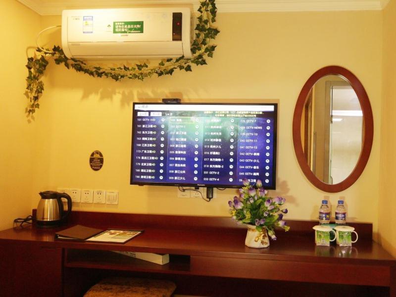 Greentree Inn Zhejiang Jiaxing West Zhongshan Road Vintage Car Building Express Hotel Bagian luar foto