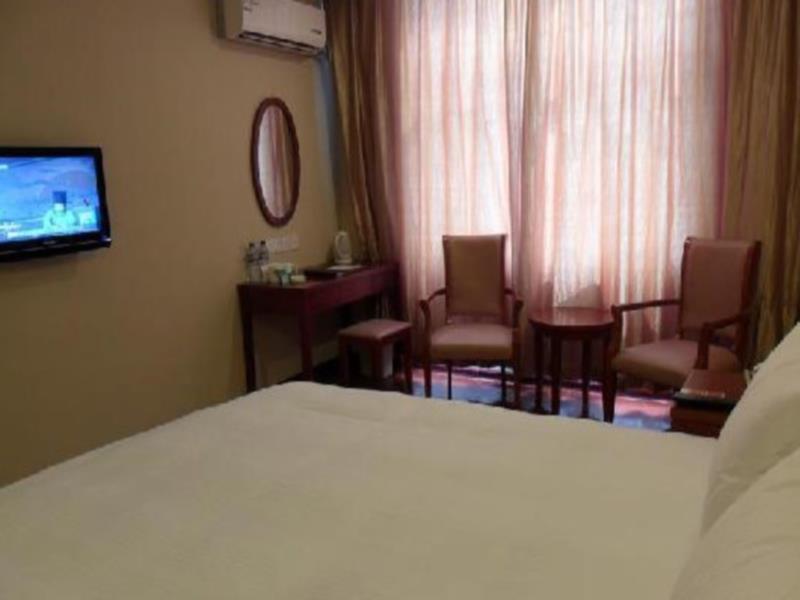 Greentree Inn Zhejiang Jiaxing West Zhongshan Road Vintage Car Building Express Hotel Bagian luar foto