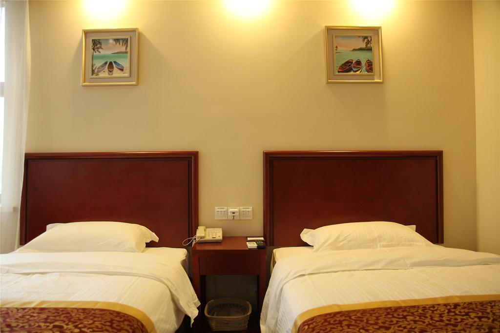 Greentree Inn Zhejiang Jiaxing West Zhongshan Road Vintage Car Building Express Hotel Bagian luar foto