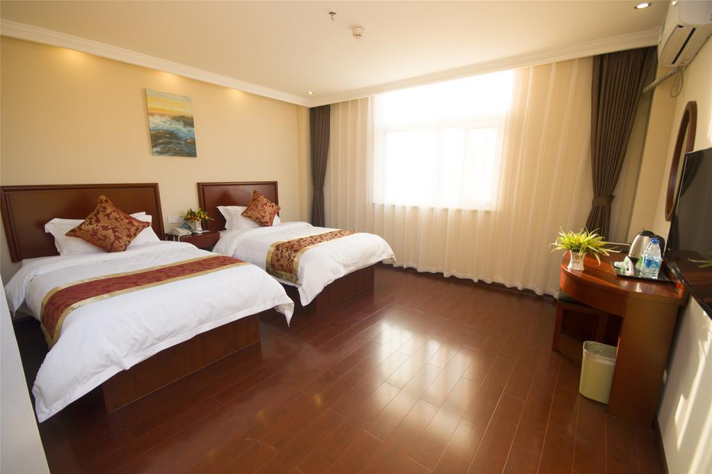 Greentree Inn Zhejiang Jiaxing West Zhongshan Road Vintage Car Building Express Hotel Bagian luar foto
