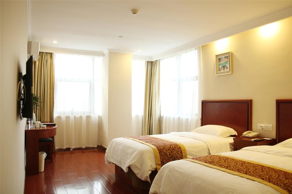 Greentree Inn Zhejiang Jiaxing West Zhongshan Road Vintage Car Building Express Hotel Bagian luar foto