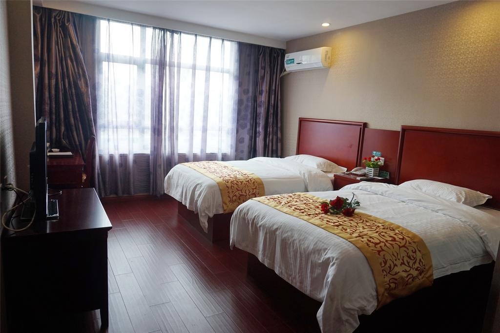 Greentree Inn Zhejiang Jiaxing West Zhongshan Road Vintage Car Building Express Hotel Bagian luar foto