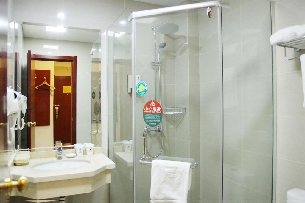 Greentree Inn Zhejiang Jiaxing West Zhongshan Road Vintage Car Building Express Hotel Bagian luar foto